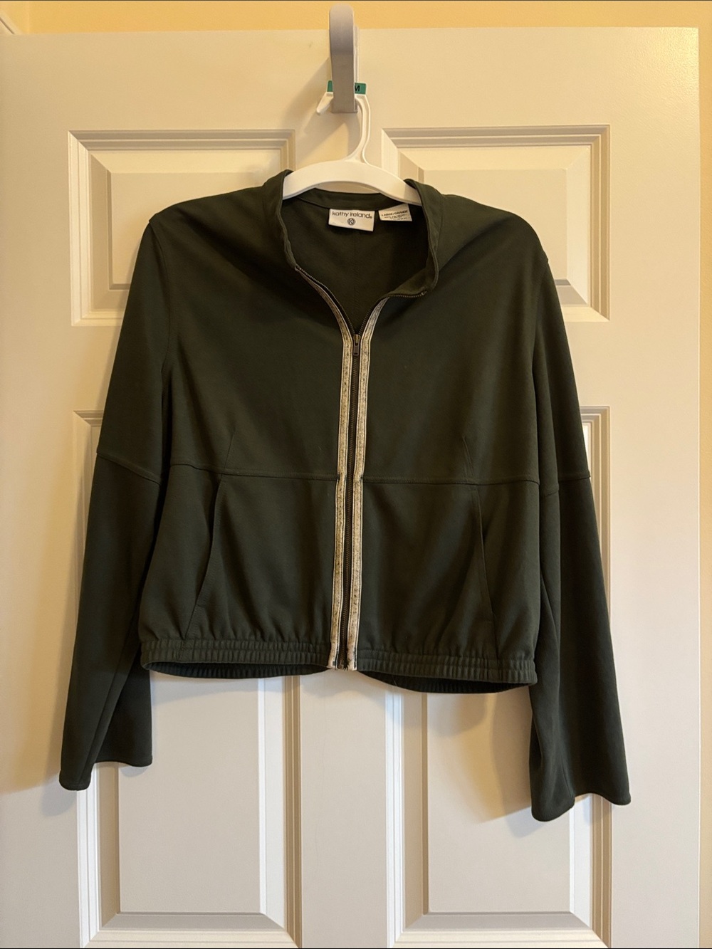 Kathy Ireland Light Zip Up Jacket